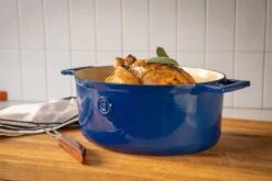 Saveur Selects Braadpan Ovaal Voyage - Classic Blue - ø 30 Cm - Geëmailleerde Anti-aanbaklaag -Keukengerei Korting Winkel 1 2 16 scaled 1