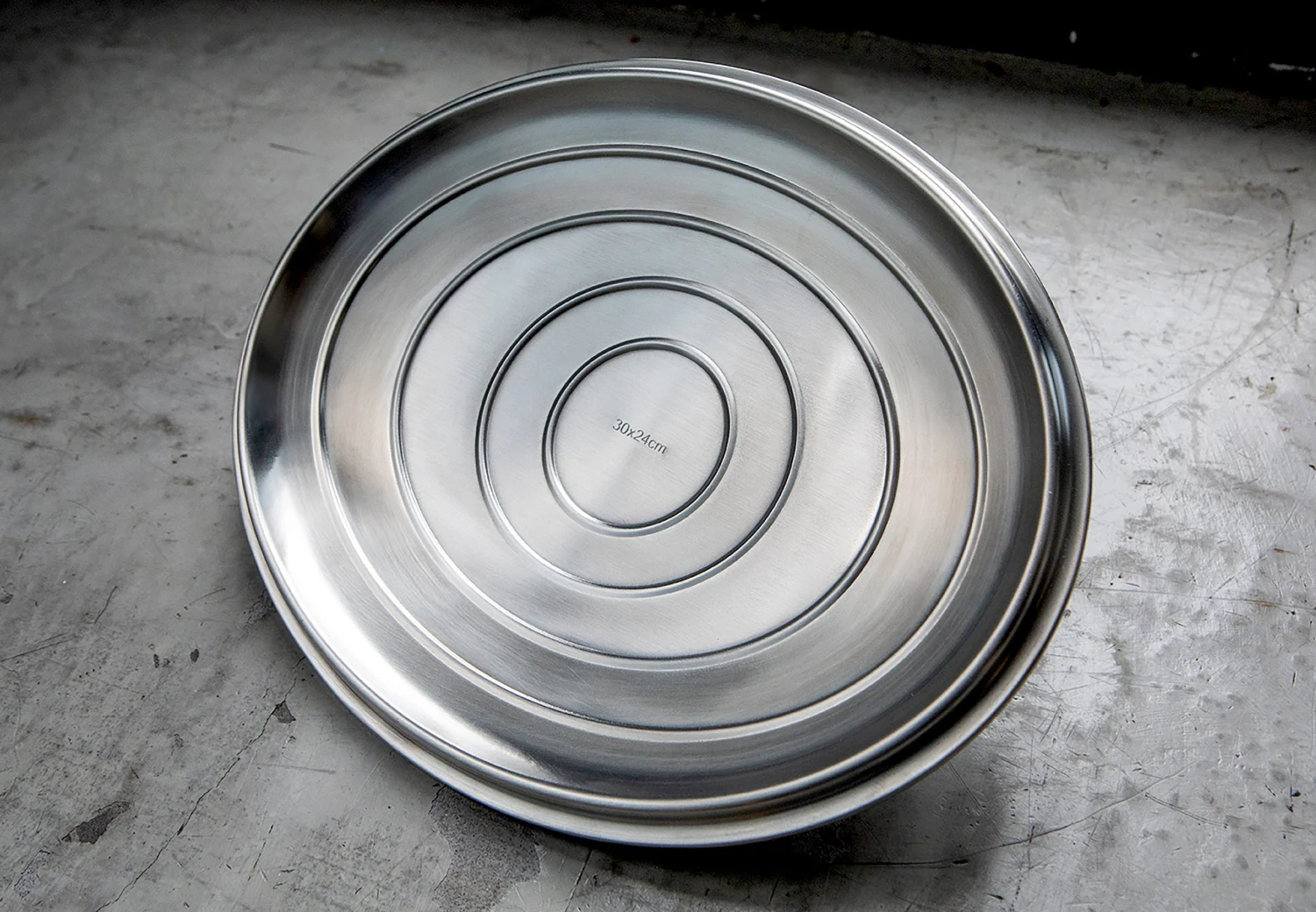 Saveur Selects Braadpan Ovaal Voyage - Rabbit Grey - ø 30 Cm / 5.6 Liter - Geëmailleerde Anti-aanbaklaag 5 Saveur Selects Braadpan Ovaal Voyage - Rabbit Grey - ø 30 Cm / 5.6 Liter - Geëmailleerde Anti-aanbaklaag - Afbeelding 3