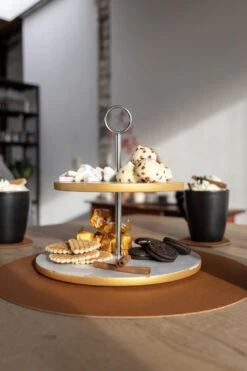 Jay Hill Etagere Marmer Goud 2-Laags -Keukengerei Korting Winkel 1 8720812849278 1