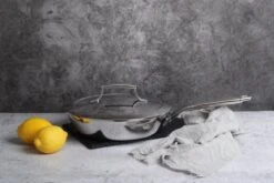 Saveur Selects Pannenset Voyage Series (Koekenpan ø 25 Cm + Steelpan ø 20 Cm) - TriPly RVS - Inductie En Alle Andere Warmtebronnen -Keukengerei Korting Winkel 1200x800 2