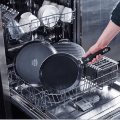 GreenPan Pannenkoekenpan Essentials - Zwart - ø 24 Cm - Keramische Anti-aanbaklaag -Keukengerei Korting Winkel 28657464abfd1bb6ae5e9eb35e512a20fba20436 GP ESS BA Bd DWS Lifestyle a