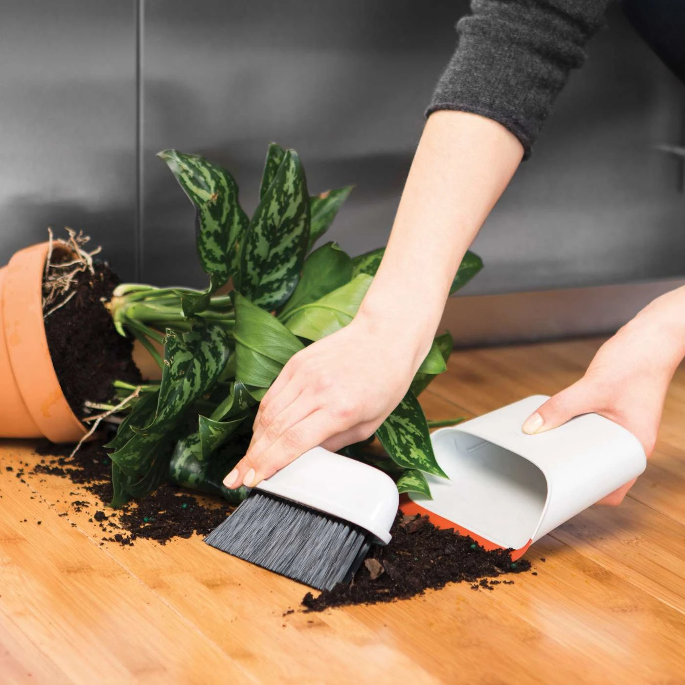 OXO Good Grips Stoffer En Blik Compact 6 OXO Good Grips Stoffer En Blik Compact - Afbeelding 4