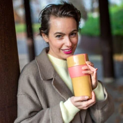 Koziol Thermosbeker Aroma To Go Roze 700 Ml -Keukengerei Korting Winkel 7243 aroma to go xl 704 fr 12 os