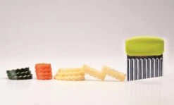 Ibili Frietsnijder / Golfjessnijder 6 Ibili Frietsnijder / Golfjessnijder -Keukengerei Korting Winkel 729900 Golfjessnijder2 2 13