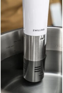 Zwilling Sous Vide Stick Enfinigy - Nauwkeurige Temperatuurinstelling - IPX7 Waterproof - Zilver/Wit 15 Zwilling Sous Vide Stick Enfinigy - Nauwkeurige Temperatuurinstelling - IPX7 Waterproof - Zilver/Wit -Keukengerei Korting Winkel 750045314
