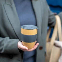 Koziol Koffiebeker Aroma To Go Grijs 400 Ml -Keukengerei Korting Winkel 7589 aroma to go 701 shp 13 os1