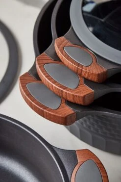 Resto Kitchenware Pannenset - 13 Delige Set - Inductie En Alle Andere Warmtebronnen -Keukengerei Korting Winkel 799x1200 2