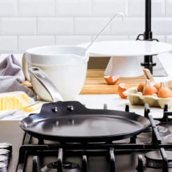 GreenPan Pannenkoekenpan Copenhagen - Zwart - ø 28 Cm - Keramische Anti-aanbaklaag -Keukengerei Korting Winkel 7f25fdc89fa44bbd4040a8ad18023cc6a9184474 2 Cop PancakeP 28cm CC003112 001 ProduLife5B15D