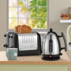 Dualit Broodrooster Lite - 4 Sleuven - Black - D46225 -Keukengerei Korting Winkel 85957 lite jug kettle4 toaster 4 slot black lifestyle web