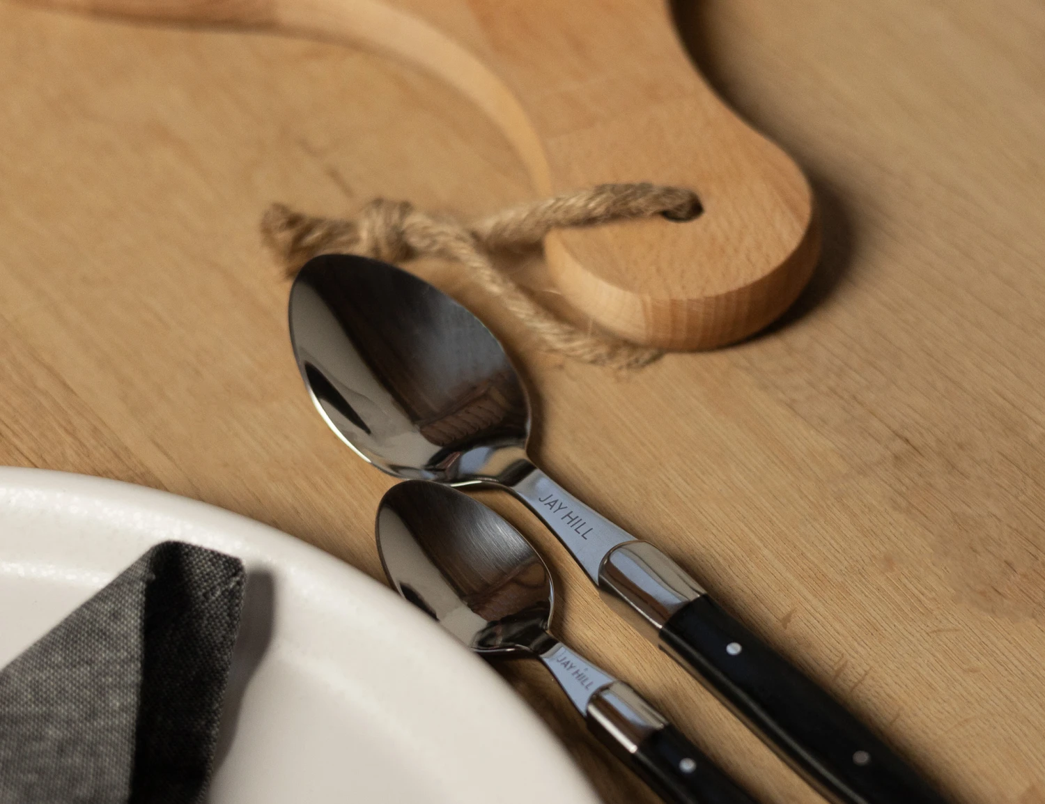 Jay Hill Bestekset Couvert Laguiole - Zwart - 4-delig 6 Jay Hill Bestekset Couvert Laguiole - Zwart - 4-delig - Afbeelding 4