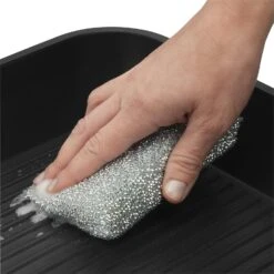 Blackwell Pannensponsje Zilver -Keukengerei Korting Winkel Blackwell Pannensponsje Zilver in gebruik 2