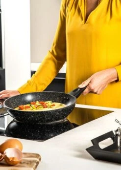 Westinghouse Koekenpan Marble - ø 28 Cm - Standaard Anti-aanbaklaag -Keukengerei Korting Winkel Clipboard01 33