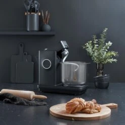 Wilfa Keukenmachine Probaker Black 12 Wilfa Keukenmachine Probaker Black -Keukengerei Korting Winkel Kitchen Machine Probaker KM1B 70 Hook Bowl 638df0db44cf56.82009479