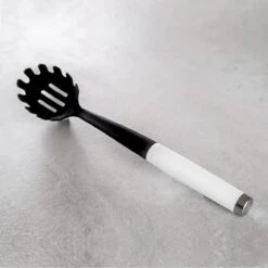 KitchenAid Spaghettilepel Classic - Wit -Keukengerei Korting Winkel KitchenAid lyzka kuchenna CLASSIC KCG005OHWHE 5057982066437