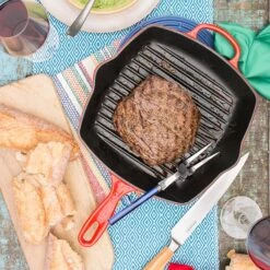 Le Creuset Grillpan Signature - Kersenrood - 26 X 26 Cm - Geëmailleerde Anti-aanbaklaag -Keukengerei Korting Winkel Le Creuset Cerise 4 750px