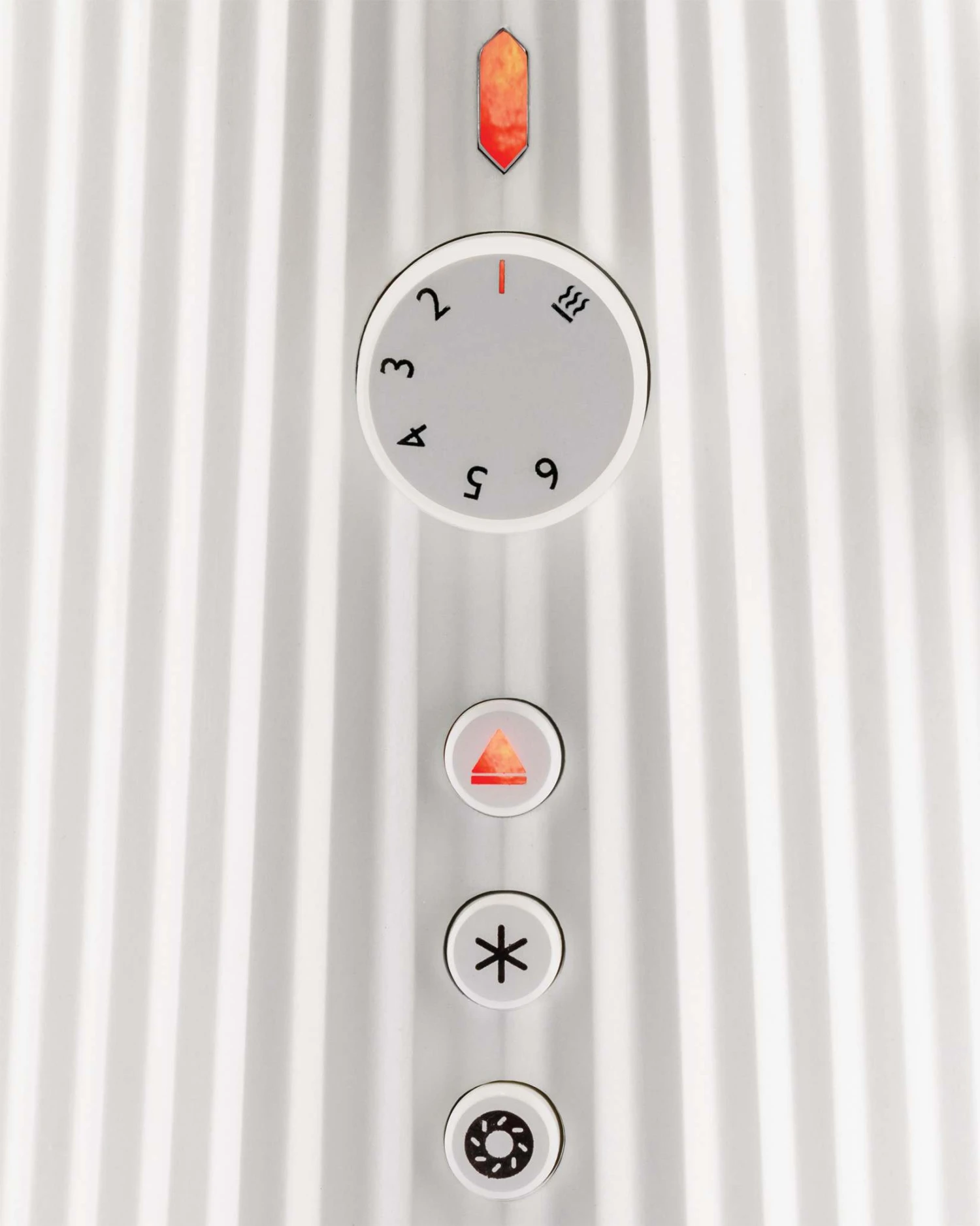 Alessi Broodrooster Plissé - 6 Standen - Wit - Michele De Lucchi - MDL08 W 8 Alessi Broodrooster Plissé - 6 Standen - Wit - Michele De Lucchi - MDL08 W - Afbeelding 6