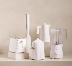 Alessi Blender Plissé - 5 Snelheden + Turbostand - Wit - Michele De Lucchi - 1.5 Liter - MDL09 W -Keukengerei Korting Winkel MDL 06 07 08 09 10 AMB GROUPAGE WHITE A4 3500pxl 2