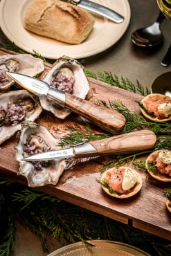 Laguiole Style De Vie Oestermessen Met Oesterhouder Luxury Line Olijfhout -Keukengerei Korting Winkel OesterOliveGift 3