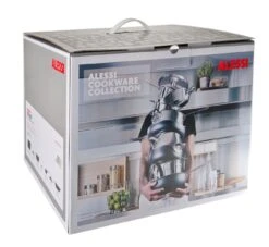 Alessi Pannenset Mami - SG100S7 - 4 Delige Set - Door Stefano Giovannoni -Keukengerei Korting Winkel SG100S7 01 alessi mami aanbieding verpakking