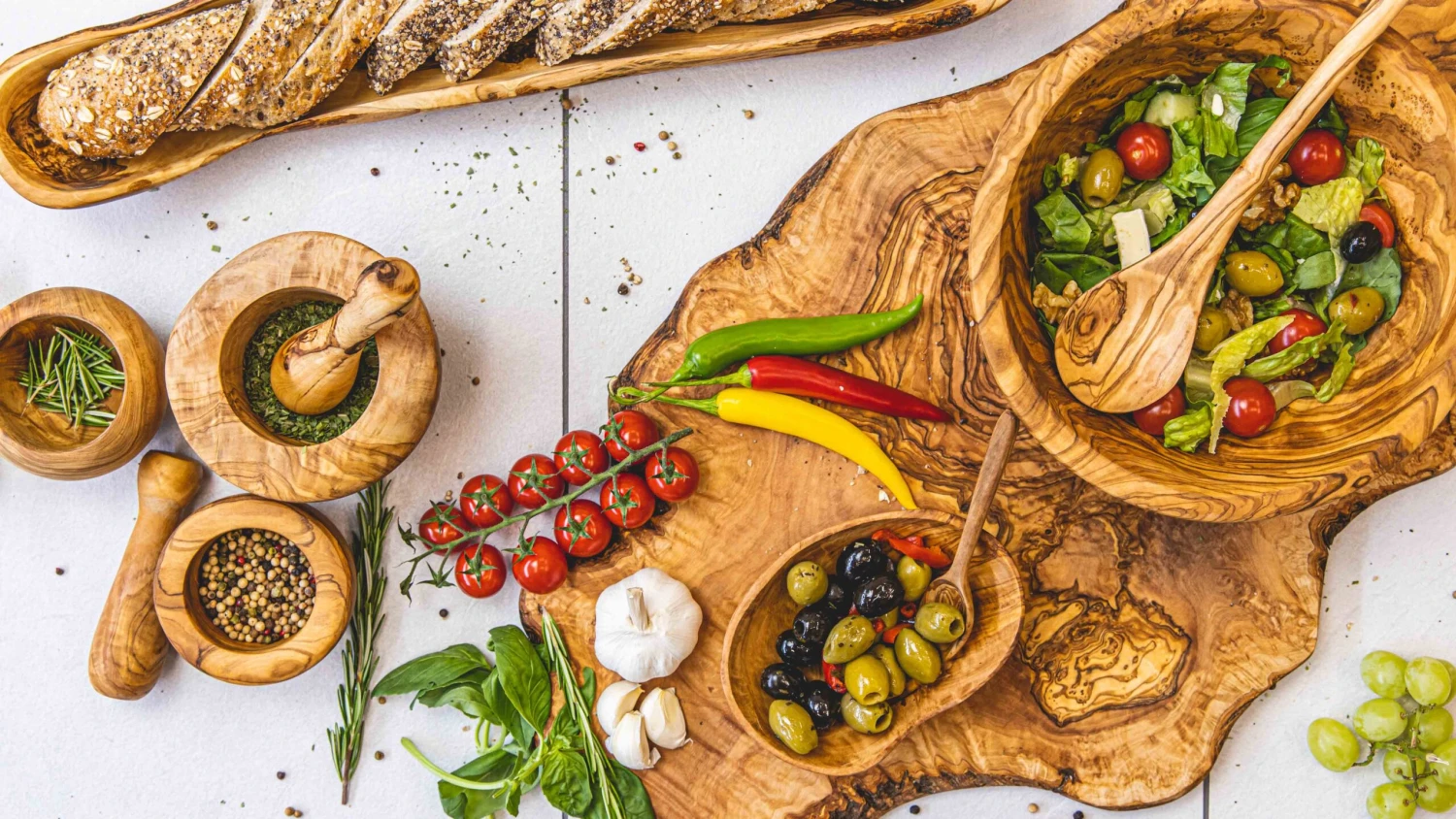 Jay Hill Serveerplank Tunea - Olijfhout - Schors XL 64 - 72 Cm 7 Jay Hill Serveerplank Tunea - Olijfhout - Schors XL 64 - 72 Cm - Afbeelding 5