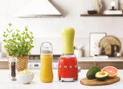 SMEG Smoothie Blender - Compact - Rood - 600 Ml - PBF01RDEU 11 SMEG Smoothie Blender - Compact - Rood - 600 Ml - PBF01RDEU -Keukengerei Korting Winkel WEB PBF01RDEU L03.eps