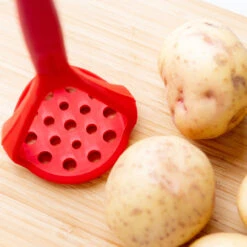 Colourworks Aardappelstamper Rood - 25 Cm -Keukengerei Korting Winkel an6vy1cicb8glkczpvwv 30813