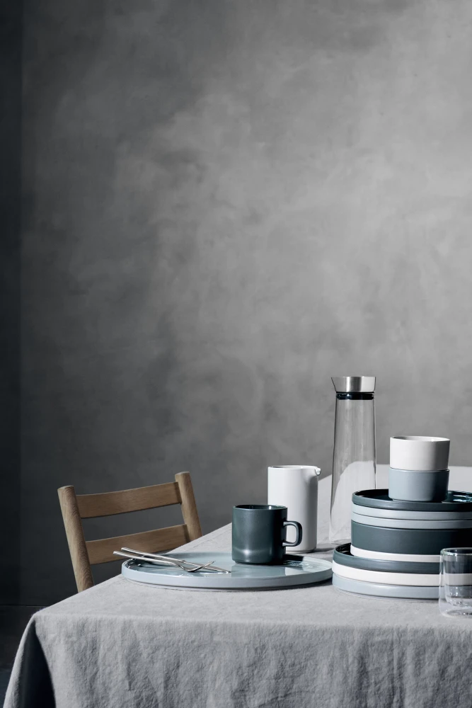 Blomus Schenkkan Pilare - Mirage Grey - 1 Liter 6 Blomus Schenkkan Pilare - Mirage Grey - 1 Liter - Afbeelding 4