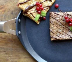 Valira Pannenkoekenpan Aire - ø 28 Cm - Standaard Anti-aanbaklaag 13 Valira Pannenkoekenpan Aire - ø 28 Cm - Standaard Anti-aanbaklaag -Keukengerei Korting Winkel crepepan5