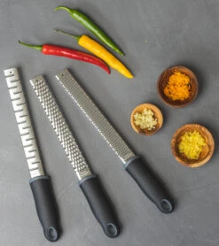 Sareva Raspen (grof - Medium - Fijn) - 21 Cm - 3 Stuks 16 Sareva Raspen (grof - Medium - Fijn) - 21 Cm - 3 Stuks -Keukengerei Korting Winkel item 5 1 1