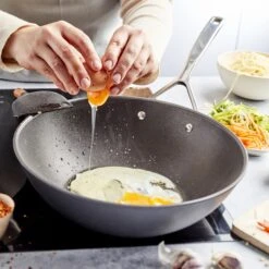 Demeyere Wokpan Alu Pro 5 - Duraslide Titanium - ø 30 Cm - Standaard Anti-aanbaklaag -Keukengerei Korting Winkel pdp masonry content demeyere alu pro 5 wok dura heats up quicklyjpg