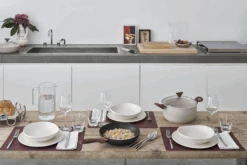 Sambonet Braadpan Rock 'n' Rose - Creme - ø 24 Cm / 4.5 Liter - Standaard Anti-aanbaklaag -Keukengerei Korting Winkel sambonet rock n rose sfeer5