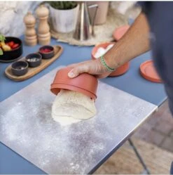 ZiiPa Pizzadeeg Doos - ø 16 Cm / 250 Gram - Terracotta - 6 Stuks 8 ZiiPa Pizzadeeg Doos - ø 16 Cm / 250 Gram - Terracotta - 6 Stuks -Keukengerei Korting Winkel spetina 6 pizza dough boxes terracotta 1 1