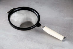 KitchenAid Zeef Core - ø 18 Cm - Amandelwit -Keukengerei Korting Winkel wfzqjdqhgsjj2rhzoibv 33605